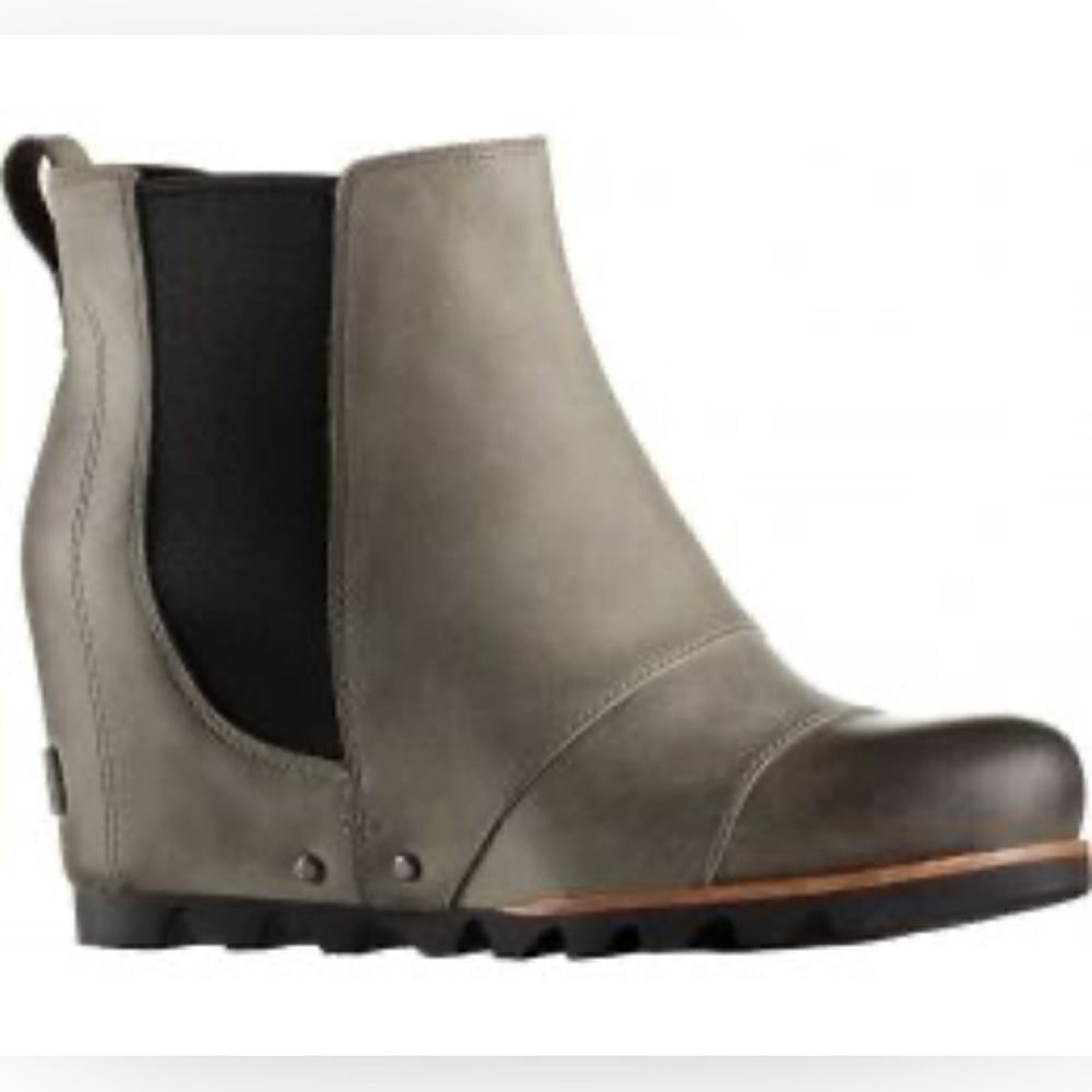 Sorel Lea Wedge Boots Joan of Arctic Chelsea Taupe Grey Tan and Black 8.5